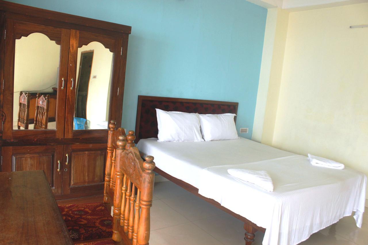 Adam Beach Resort Kovalam Exterior foto