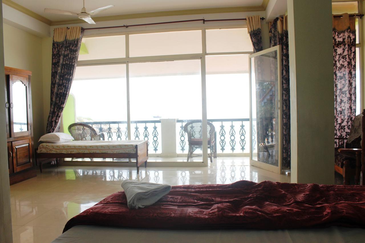 Adam Beach Resort Kovalam Exterior foto